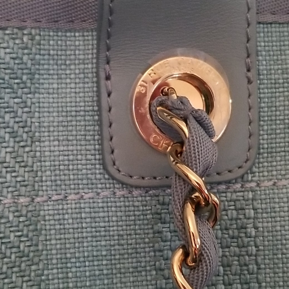 SOLD 💗 Chanel Deauville Large Teal - Picture 3 of 5